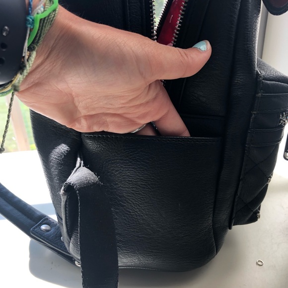 Disney Minnie Mouse Loungefly black backpack purse - Picture 5 of 7